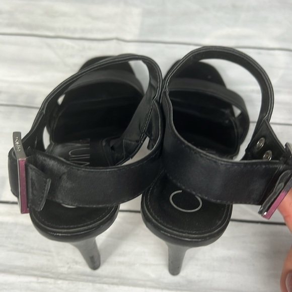 Calvin Klein Black Leather Heeled Sandals Size 8M - Picture 4 of 12